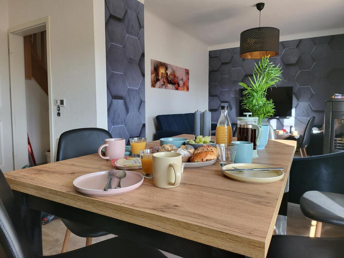 Modernes Behagliches Haus Mit Kamin, Terrasse Und Garten Magdeburg Ngoại thất bức ảnh