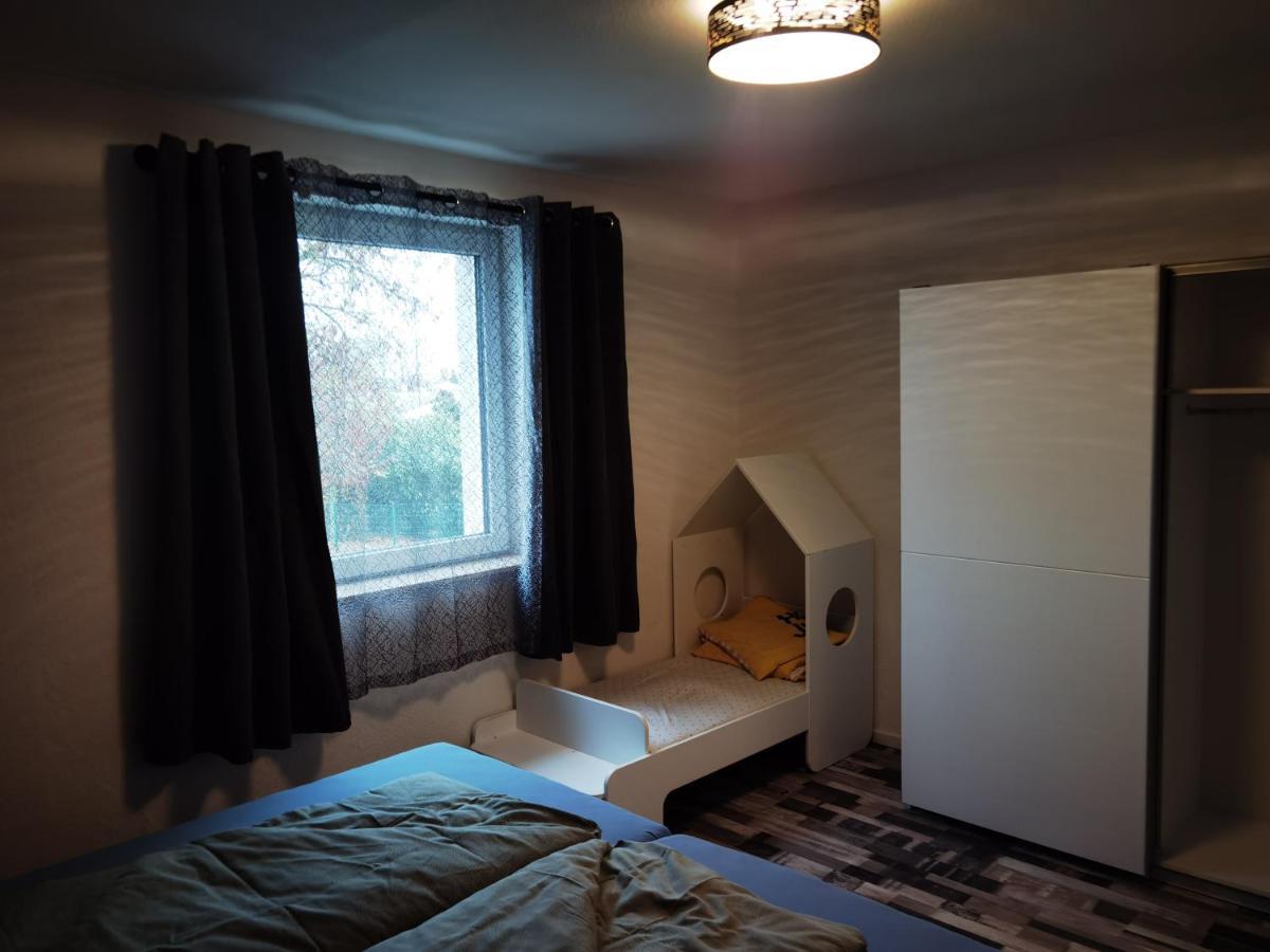 Modernes Behagliches Haus Mit Kamin, Terrasse Und Garten Magdeburg Ngoại thất bức ảnh